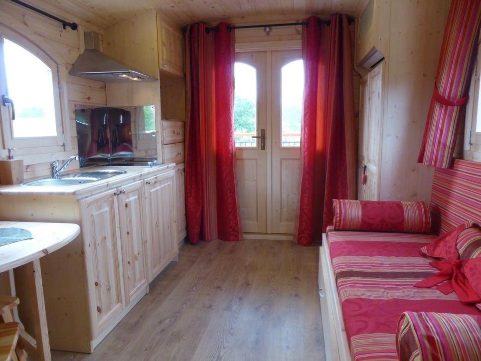 La Roulotte De Bourgogne Villa Brianny Eksteriør billede